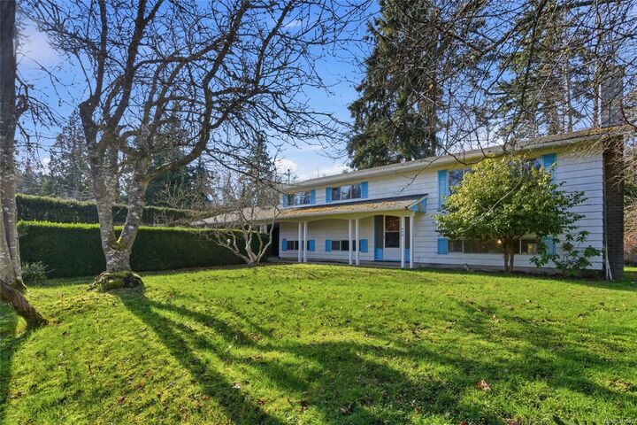 Property Photo: 439 Craig St BC V9P 1L2