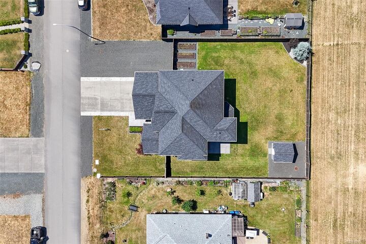 Property Photo: 5327 Otter Pl BC V9Y 8X7