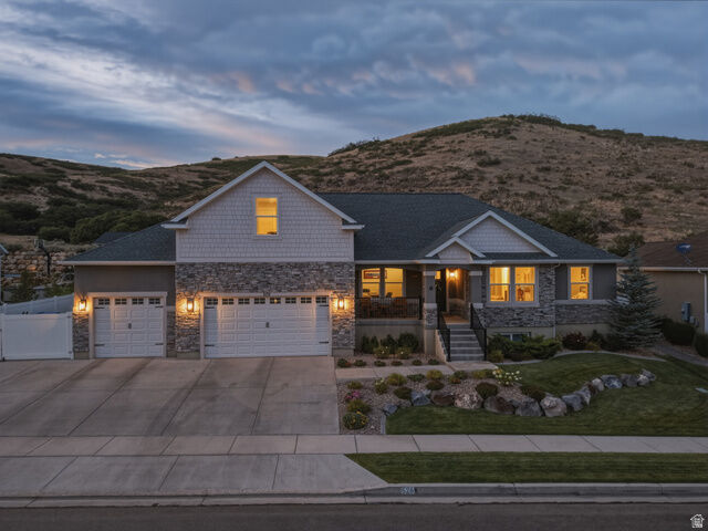 Property Photo:  528 W Autumn Hills Blvd  UT 84048 
