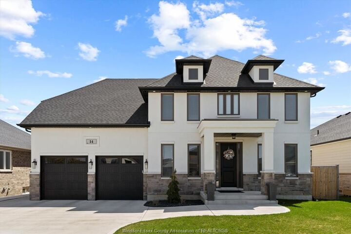 Property Photo: 14 Dundee Drive ON N7M 0S7