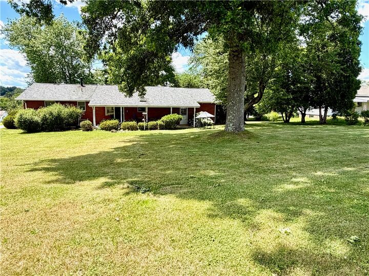 Property Photo: 2379 State Route 981 PA 15670