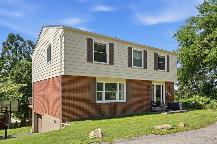 Property Photo:  3941 Drexel Rd  PA 15212 
