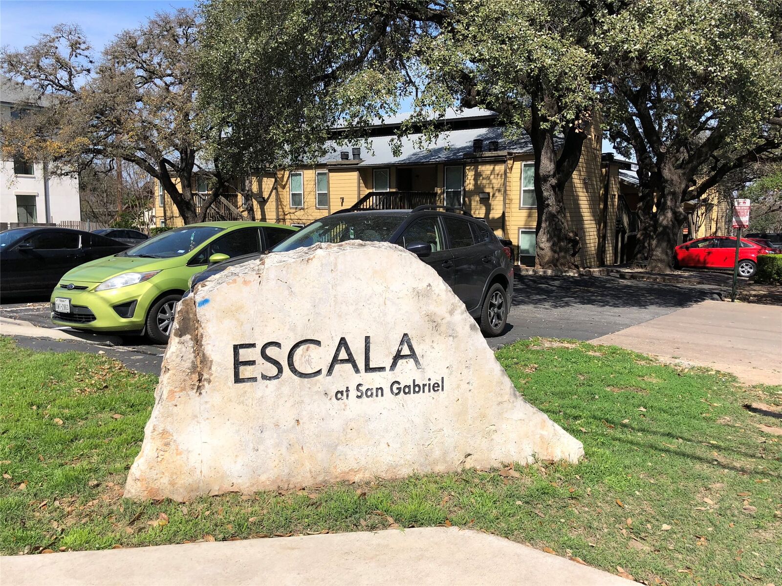 Property Photo:  1000 W 26th Street 105  TX 78705 