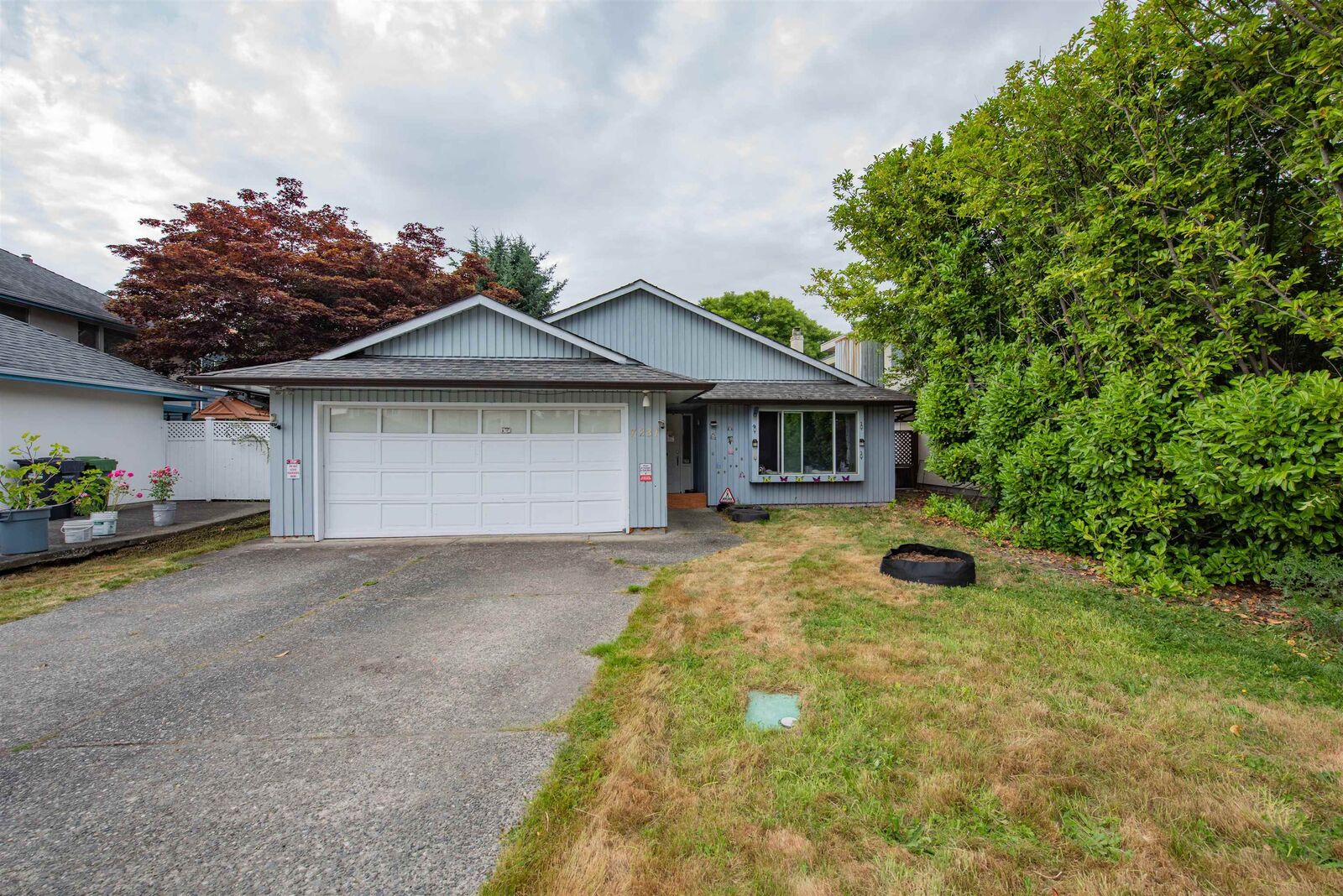 Property Photo: 7231 Lucas Road BC V6Y 1E8