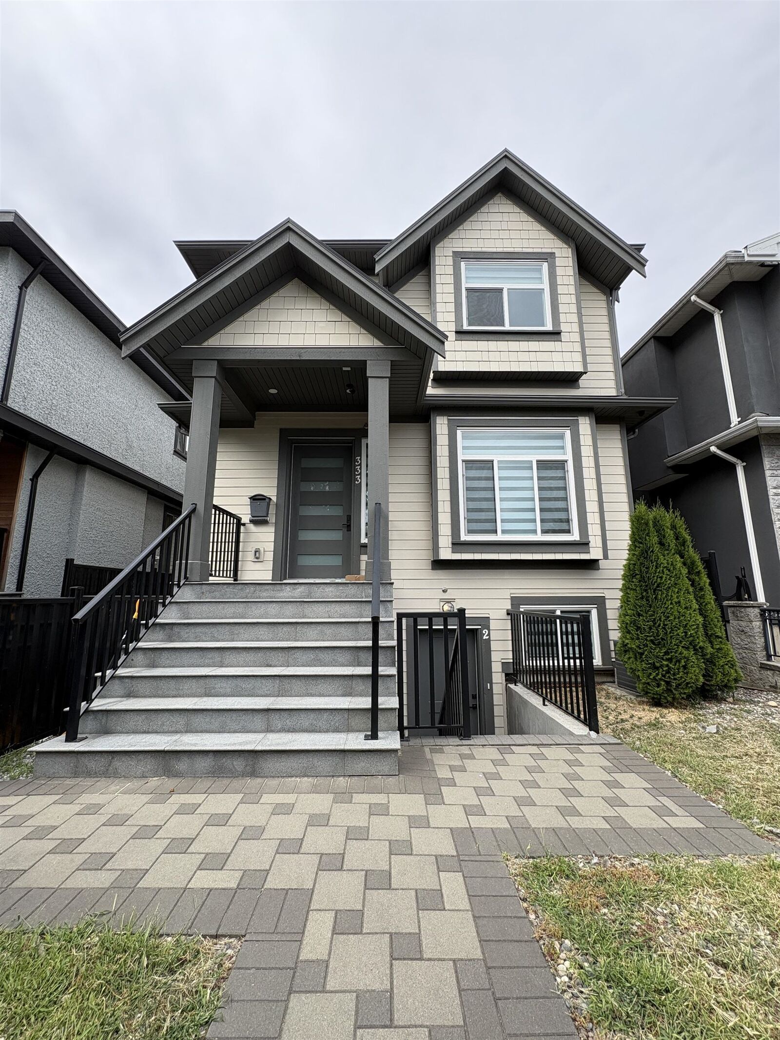 Property Photo:  333 E 64th Avenue  BC V5X 2M8 