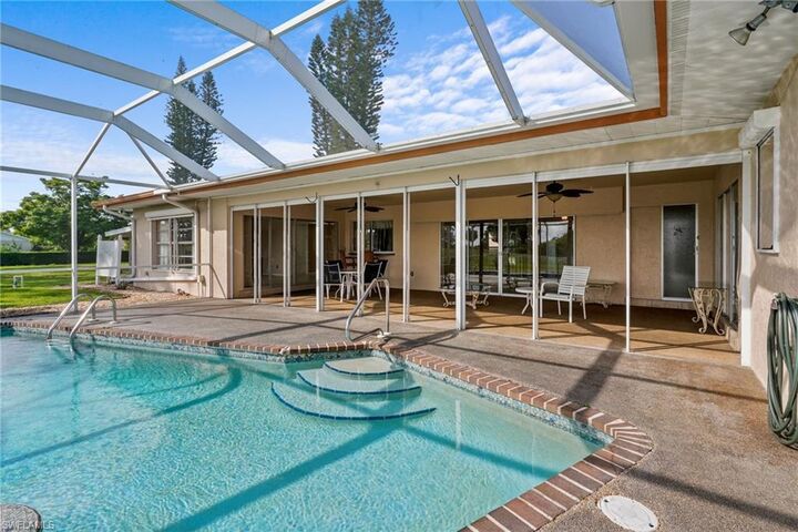 Property Photo:  711 Mirror Lakes Dr  FL 33974 