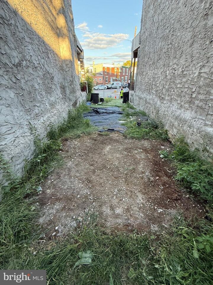 Property Photo:  3844 N 18th Street N  PA 19140 