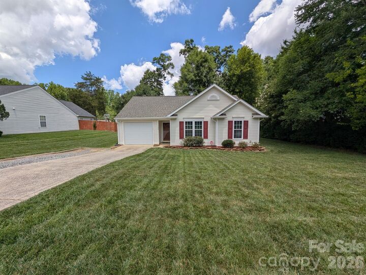 Property Photo: 704 Gum Branch Road NC 28214