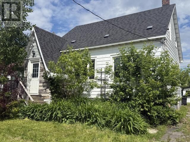 Property Photo: 488 Morin St ON P6C 3E9