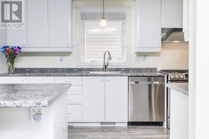 Property Photo: 42 Code Crescent ON K7A 0A9
