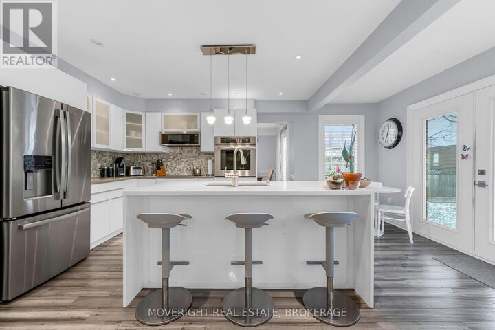 Property Photo:  7 Bahama Bay  ON L2M 7W2 