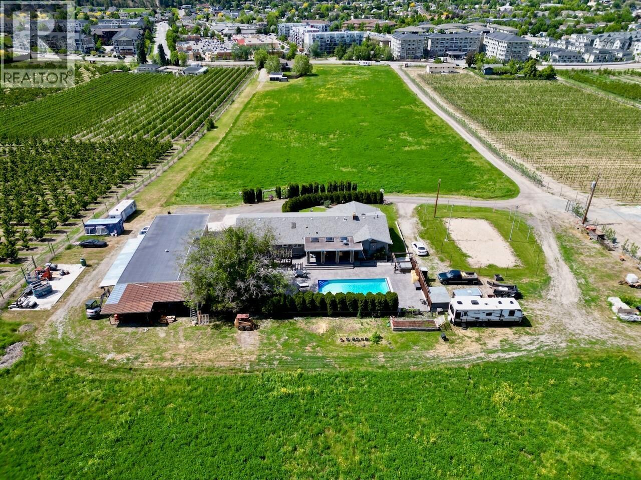 Property Photo: 371 Valley Road 1-3 BC V1V 2E5
