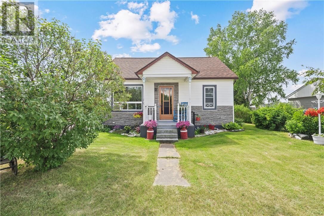 Property Photo:  145 Algoma Street  ON P0P 1P0 