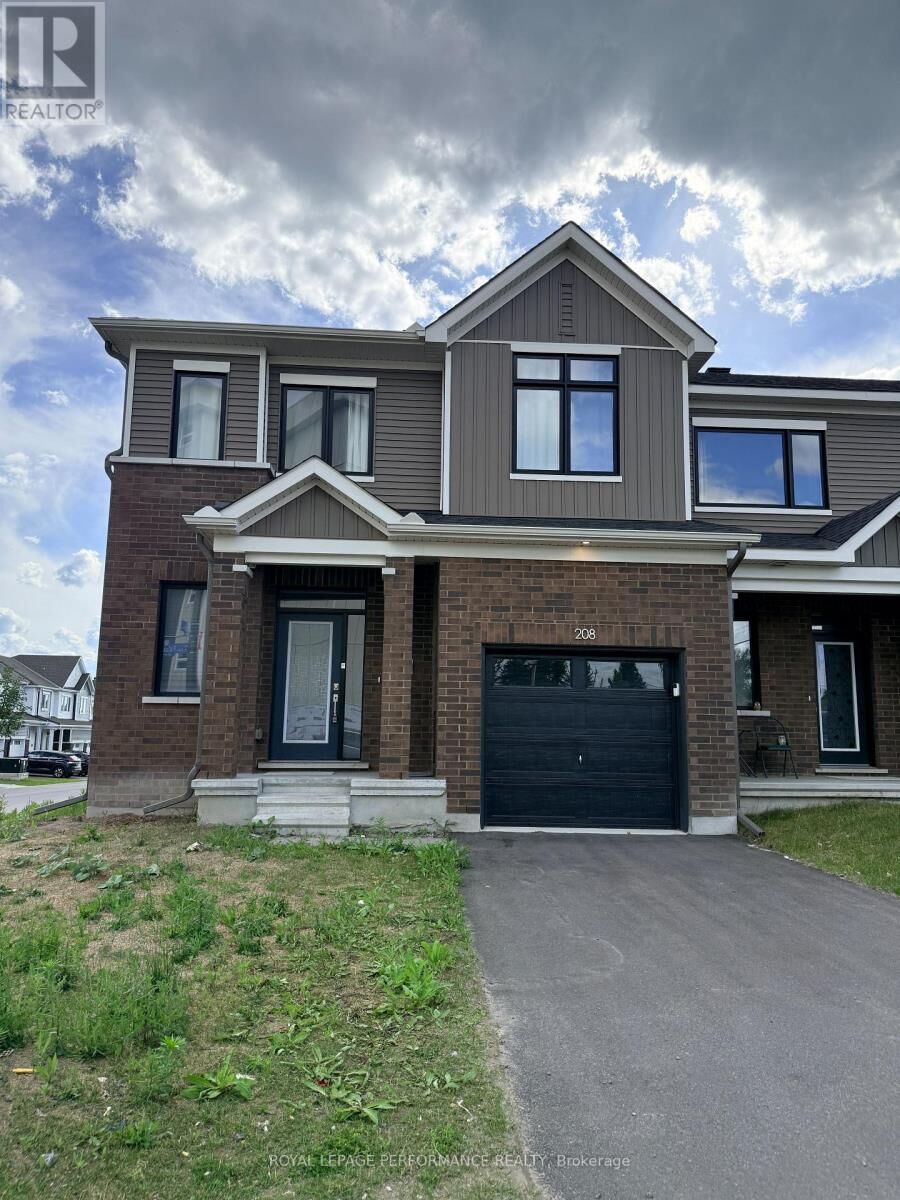 Property Photo:  208 Falsetto St  ON K1W 0S2 