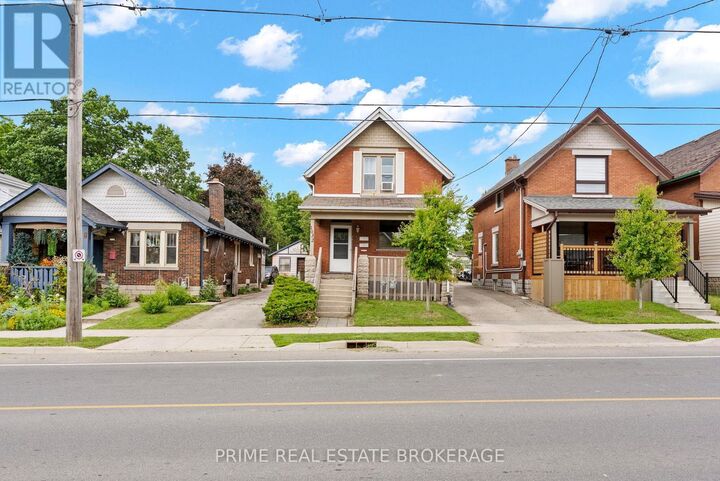 1032 Trafalgar Street — photo 1
