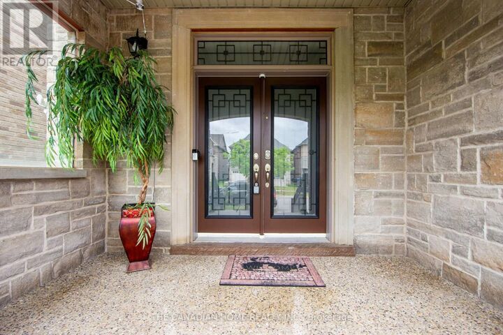 Property Photo:  21 Rolling Rock Way  ON L6Y 6H3 
