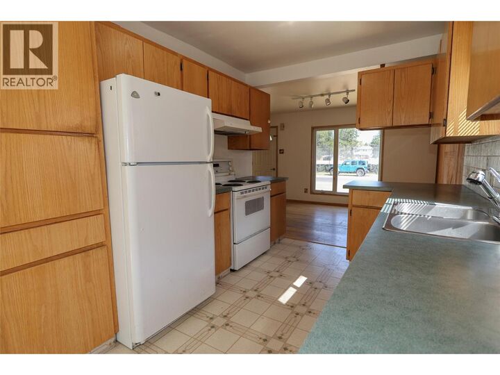 Property Photo: 610 6 Avenue BC V1A 2V7