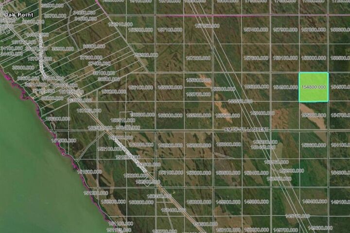 Property Photo:  19048 101 Road North  MB R0C 2S0 