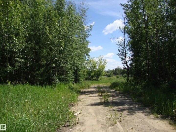 Property Photo:  60321 Rr231  AB T0A 3J0 