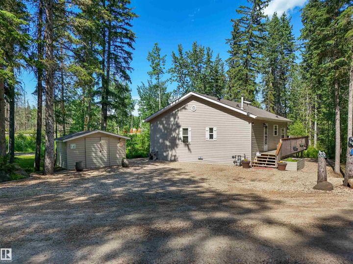 Property Photo:  5429 Twp Road 494 157  AB T0C 1W0 