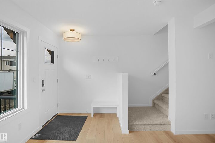 Property Photo:  427 Aster Drive NW  AB T6T 2N8 