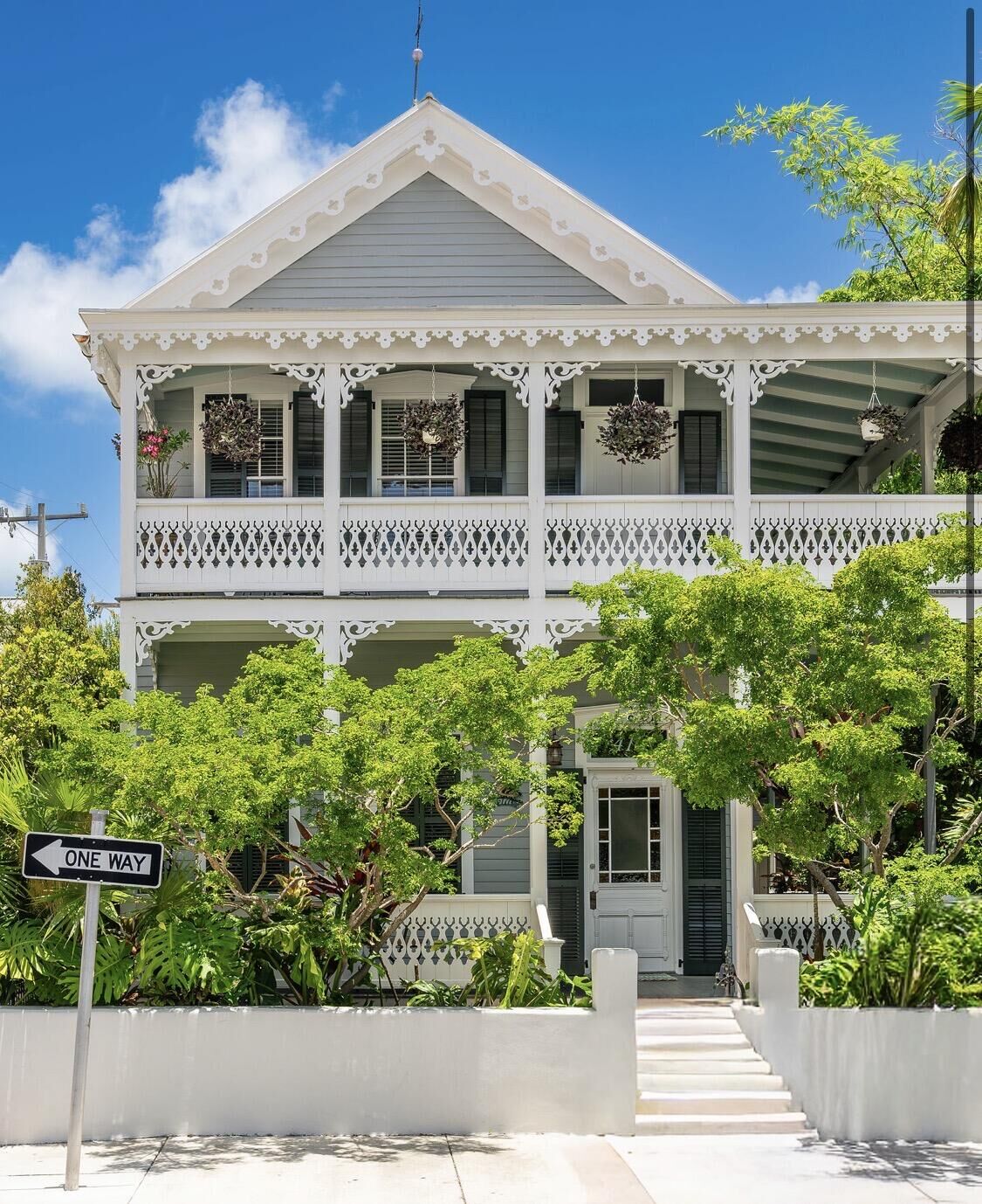 Property Photo:  416 Fleming Street  FL 33040 