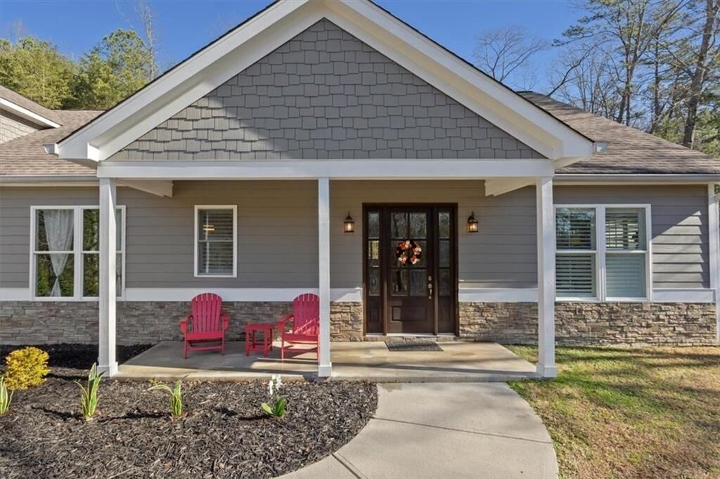 Property Photo:  108 Madison Court  GA 30143 