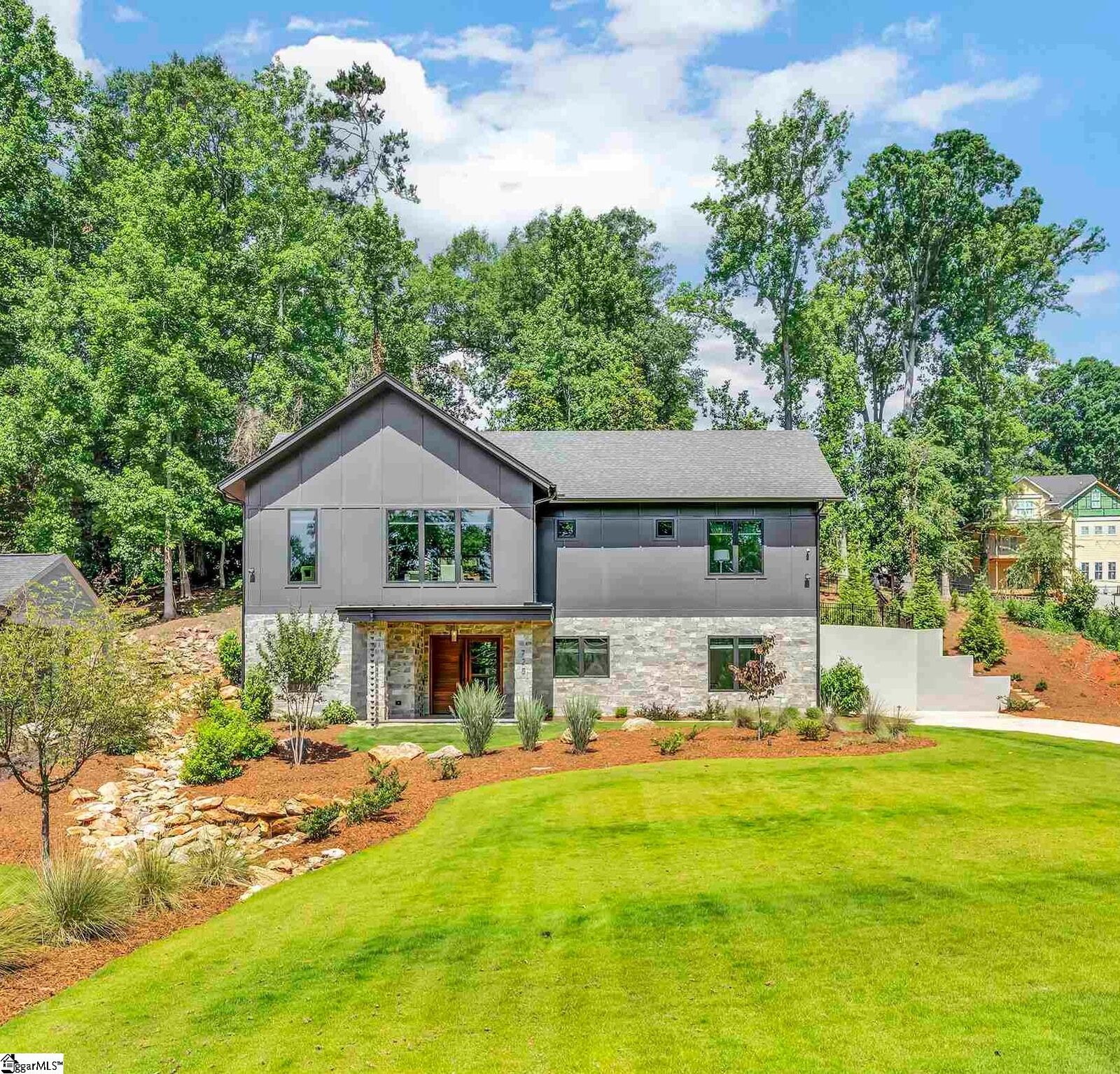 Property Photo:  725 Bennett Street  SC 29609 