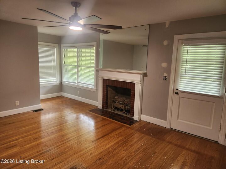 Property Photo: 316 Monohan Dr KY 40207