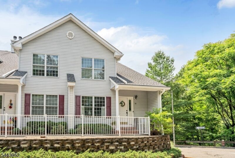 Property Photo:  94 Heather Ln  NJ 07481 