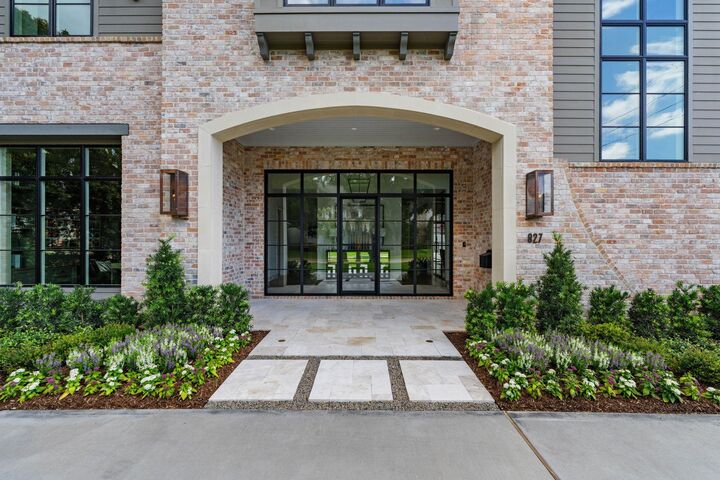 Property Photo:  827 Rocky River Road  TX 77056 