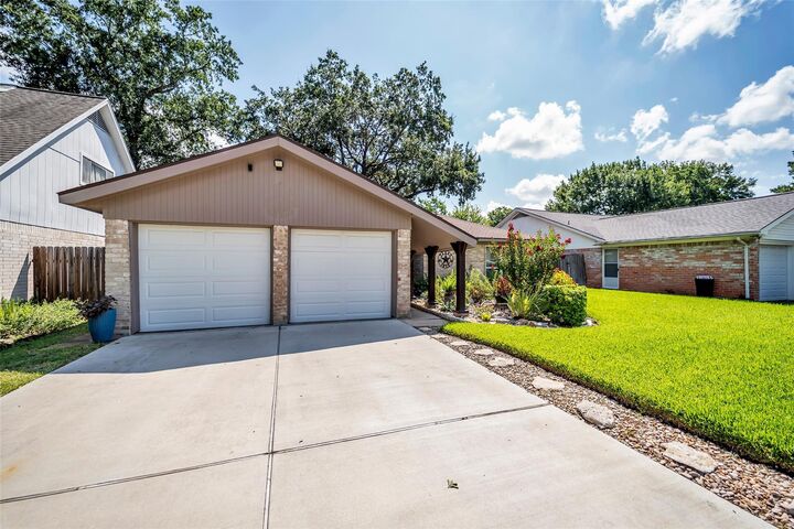 Property Photo:  16222 Green Shade Drive  TX 77090 