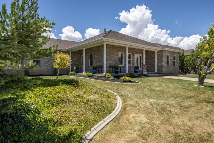 Property Photo:  242 S Marble Canyon Dr  UT 84720 