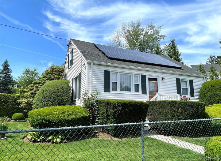 Property Photo:  11 Brook Road  NY 10573 
