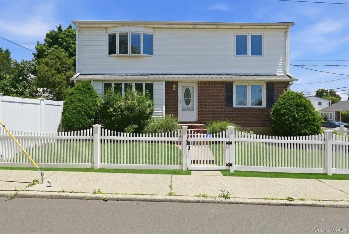 Property Photo:  258 Marguerite Avenue  NY 11001 