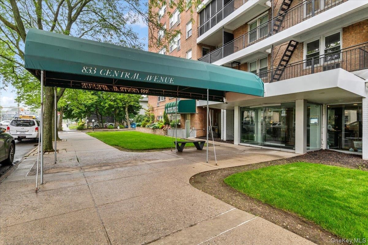 Property Photo: 833 Central Avenue 5B NY 11691