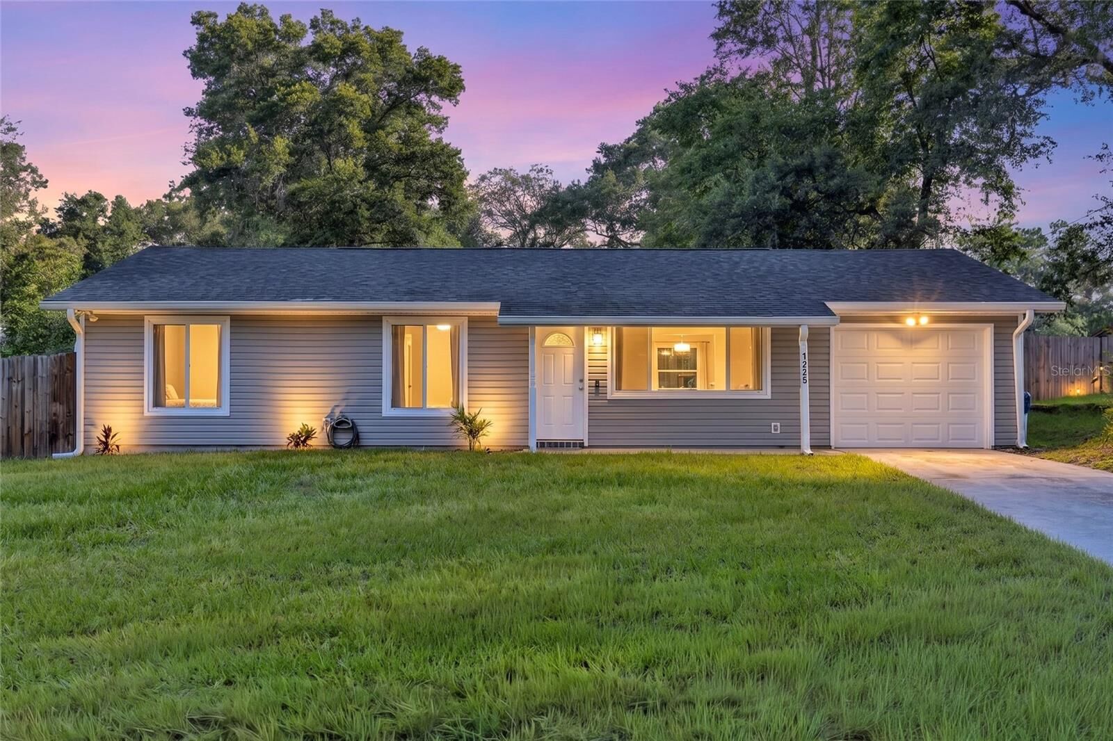 Property Photo: 1255 2nd Street FL 32763