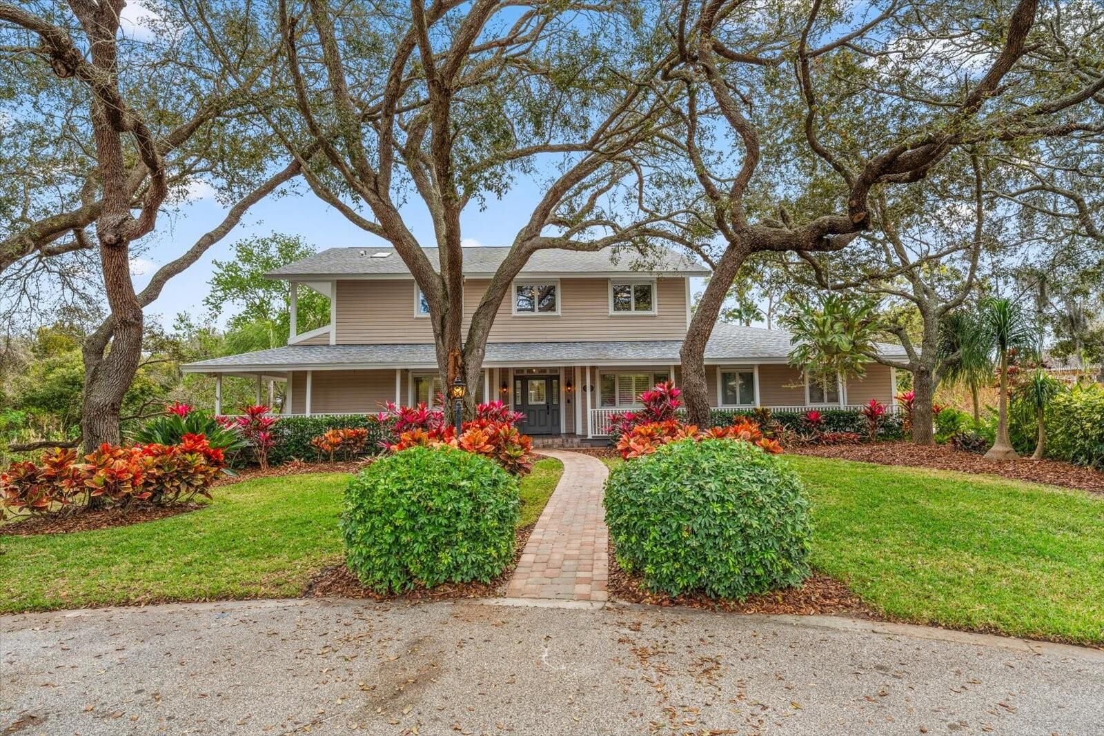 Property Photo:  1543 Sturbridge Court  FL 34698 