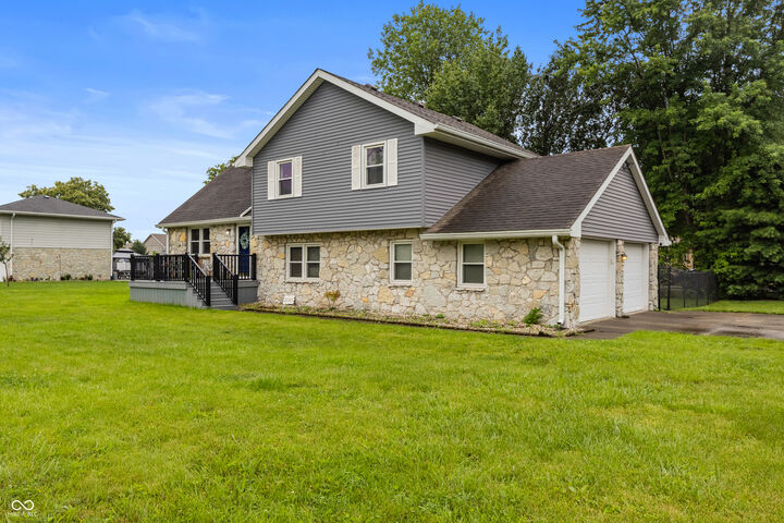 Property Photo:  2361 W Brookdale Drive  IN 47201 