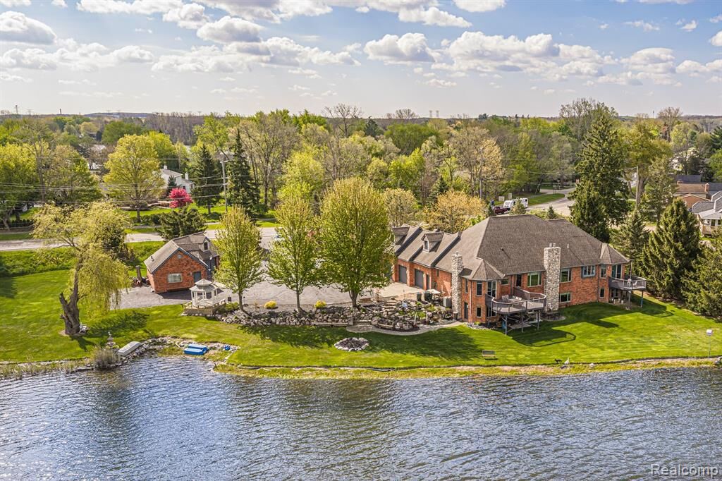 Property Photo: 2480 S Baldwin Road MI 48360 1504