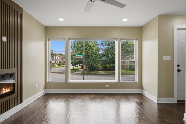 Property Photo:  258 E 107th Street  IL 60628 