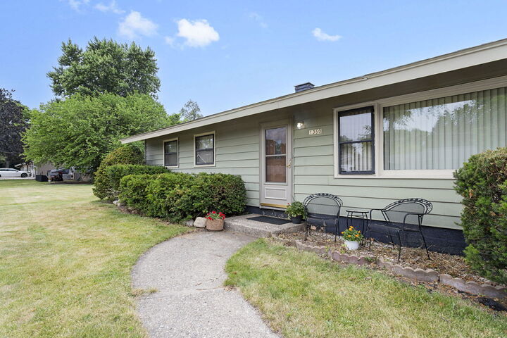 Property Photo:  1350 63rd Place  IL 60525 