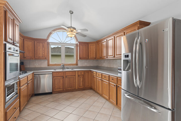 Property Photo:  8850 W 98th Place  IL 60465 