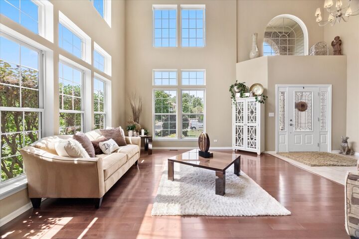 Property Photo:  1225 Mallard Lane  IL 60192 