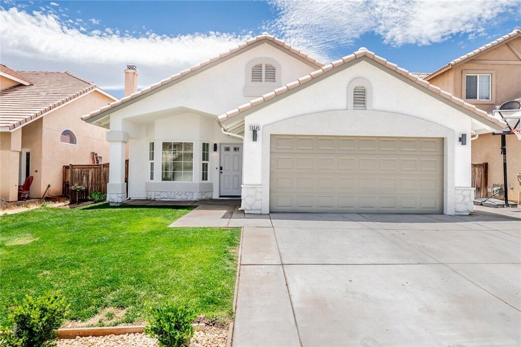 Property Photo: 13645 Summit View Street CA 92344