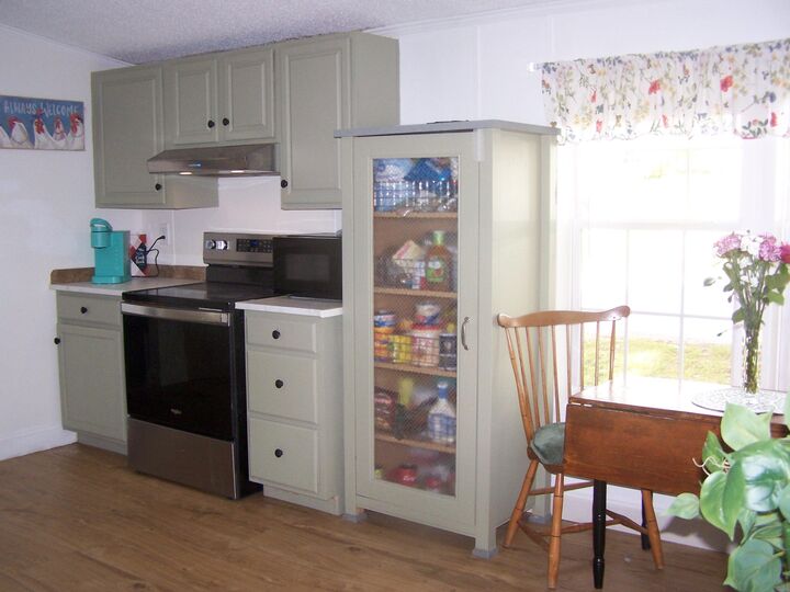 Property Photo:  3 Fir Drive  ME 04268 