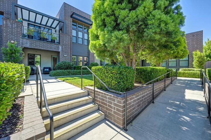Property Photo:  3231 McKinley Village Way  CA 95816 