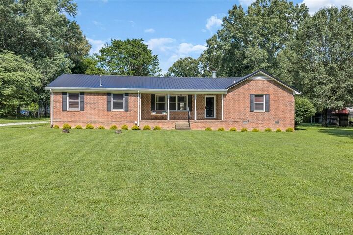 Property Photo:  106 Larkway Dr  TN 37388 