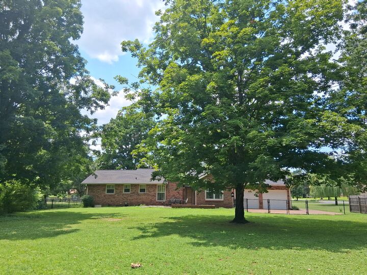 Property Photo:  858 Moreland Dr  TN 37066 