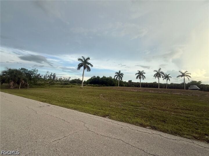 Property Photo: 7655 Barrancas Avenue FL 33922